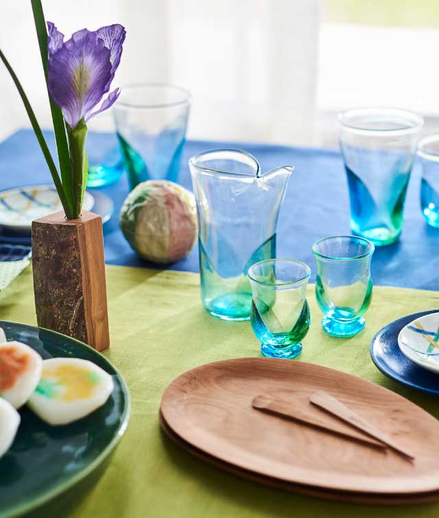 百色の青森 べこもち | ハンドメイドガラスの伝統工芸品「津軽びいどろ」